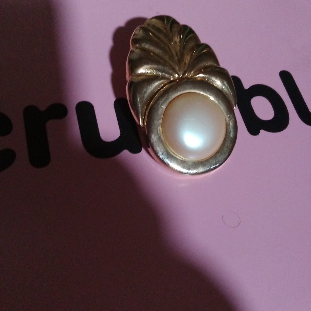 Vintage golden  pearl like style center belt buckle